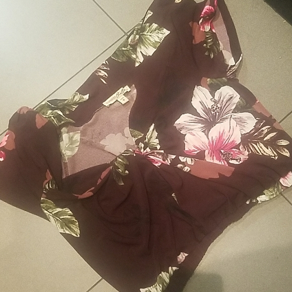 Shirt - Picture 4 of 4